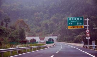 深圳东升学校学费